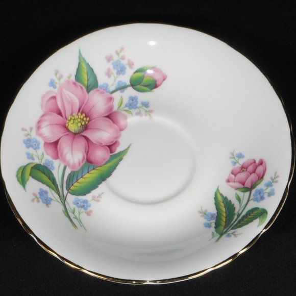 vintage fine bone china tea cup & saucer set. DELPHINE - Picture 7 of 9